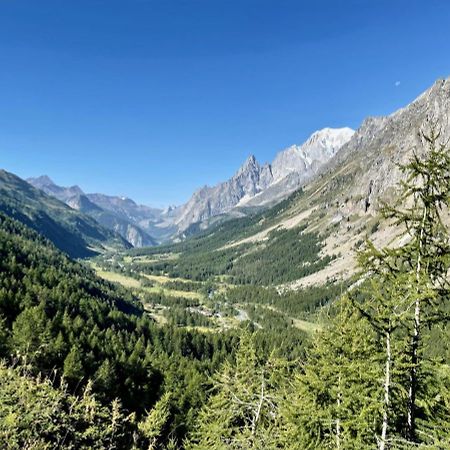 Hotel Vallee Blanche Courmayeur Exterior photo