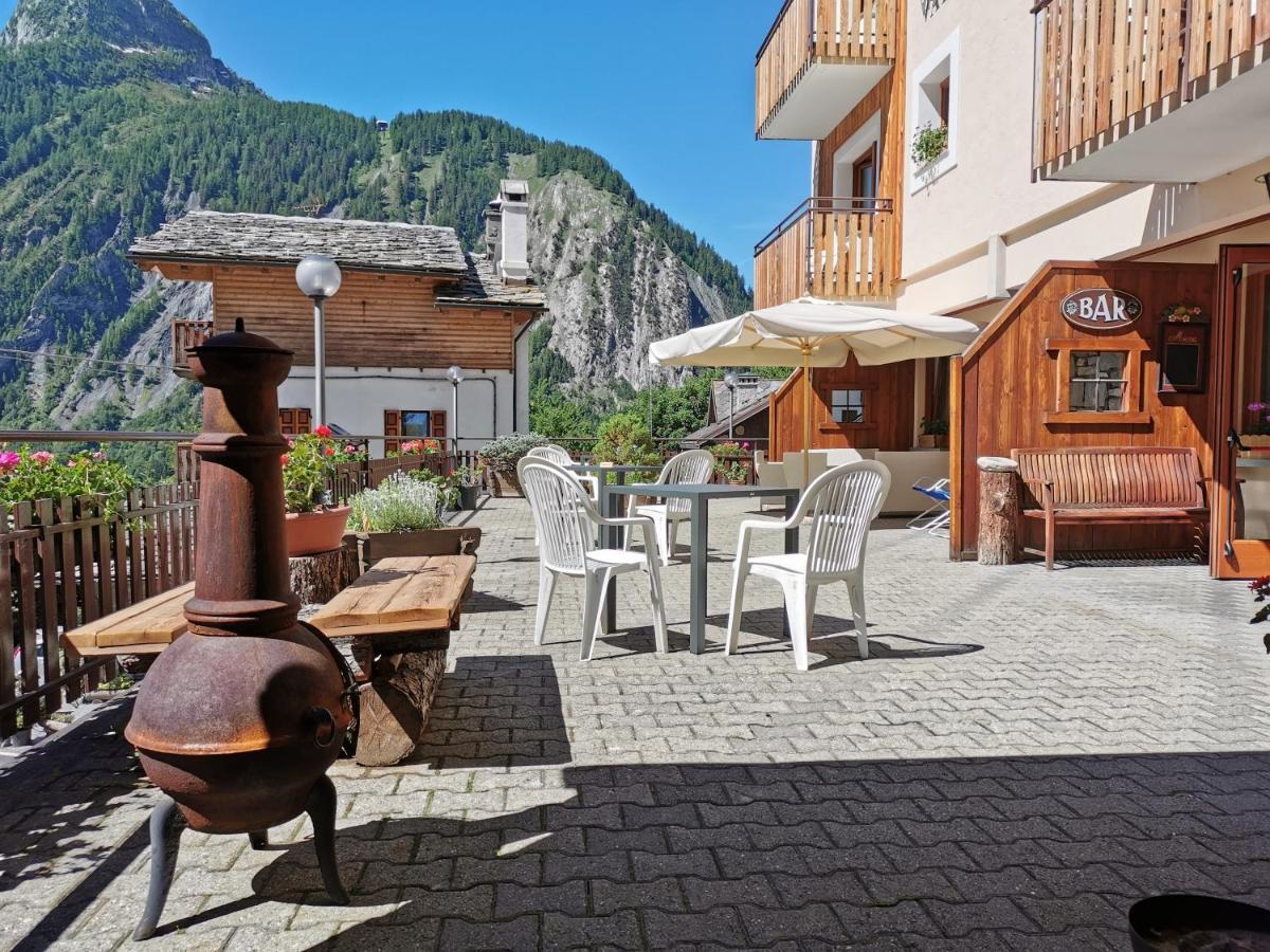 Hotel Vallee Blanche Courmayeur Exterior photo